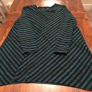 Asymmetrical hemmed tunic