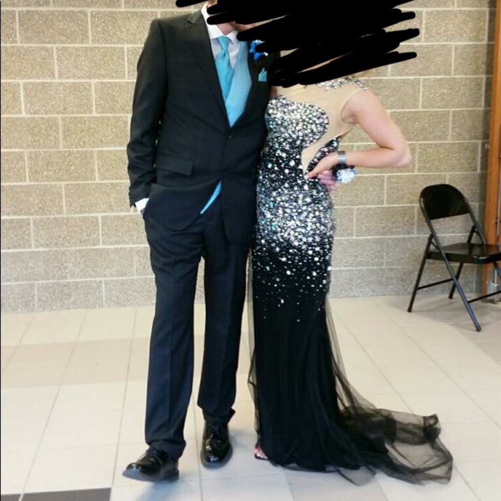 Black Prom Dress - Picture 3 of 5