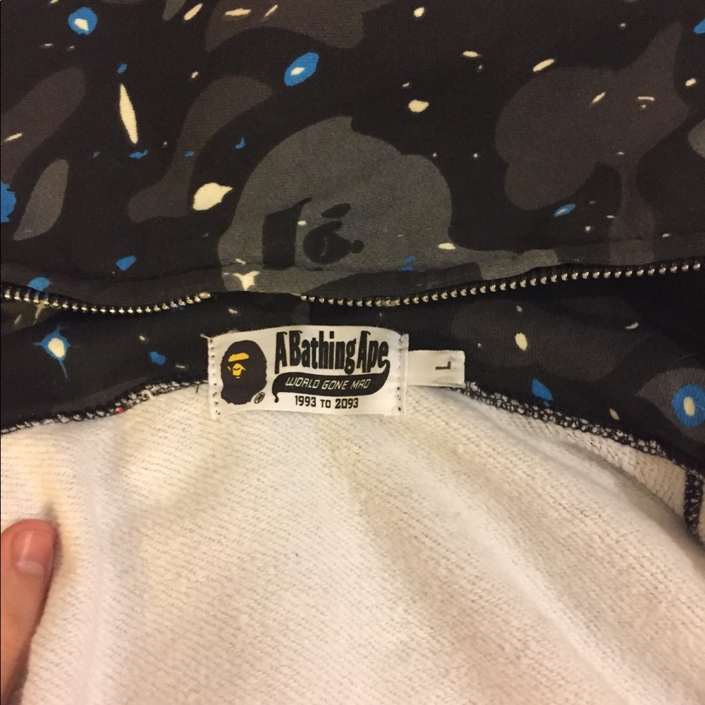 BAPE SHARK GALAXY HOODIE - Picture 8 of 8