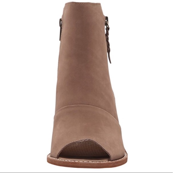 NIB Tan Nubuck Leather Peep Toe Ankle Booties - Picture 3 of 6