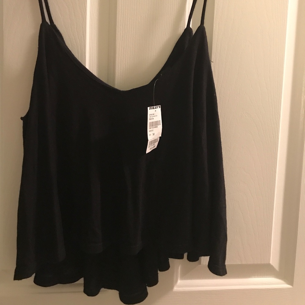 Tilly's Black solid cami