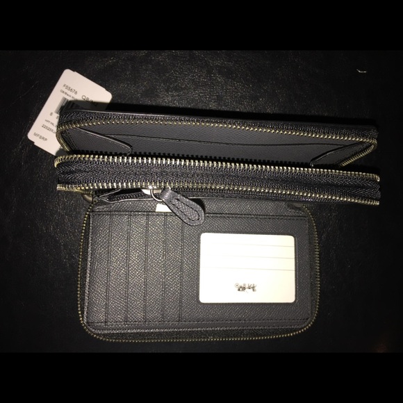 Coach Wallet - Picture 2 of 4