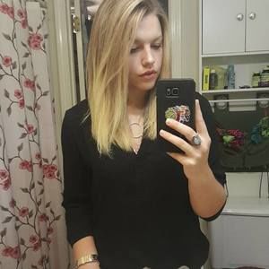 Meet your Posher, Brittani