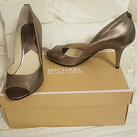 Michael Kors Shoes - Michael Kors Nathalie Open Toe pump