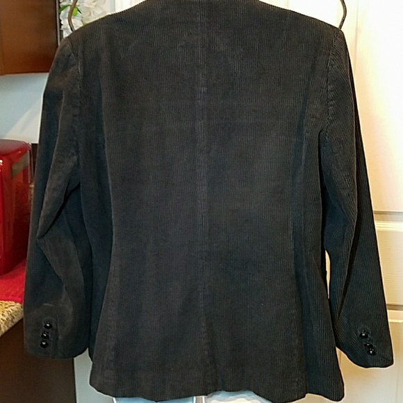 Changing Scene - Picture 2 of 3