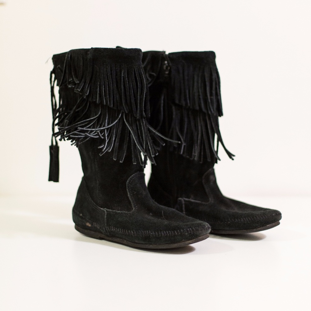 Minnetonka Moccasin Calf Hi 2-Layer Fringe Boot