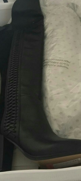 NEW IN BOX Vince Camuto OTK Boots - Picture 2 of 4