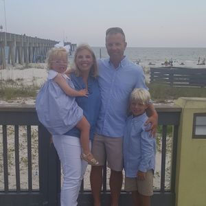 Meet your Posher, Angela