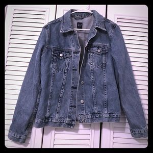 GAP vintage denim jacket size medium