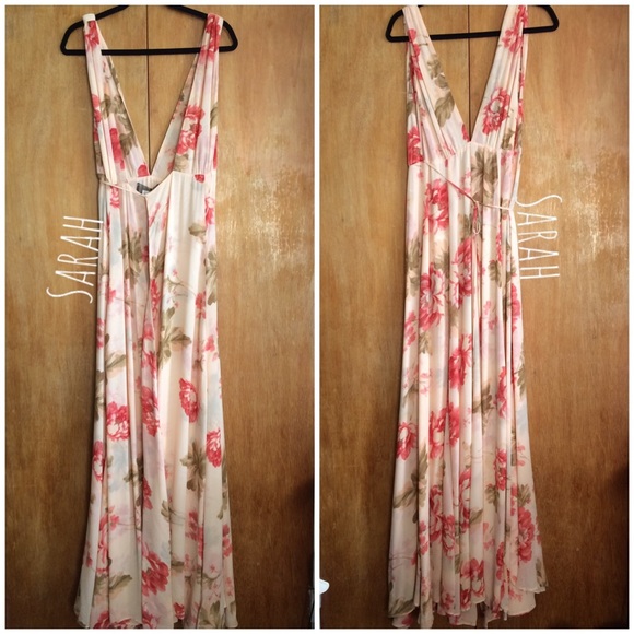 SOLD Reformation Sophia wrap dress - Picture 7 of 7