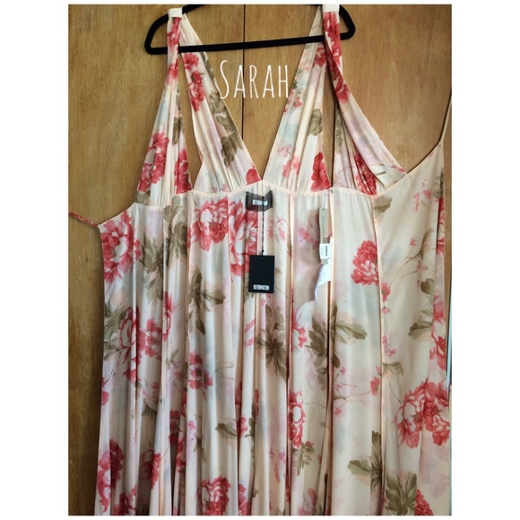 SOLD Reformation Sophia wrap dress - Picture 6 of 7