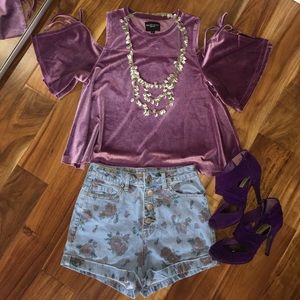 BDG High waisted floral denim shorts!