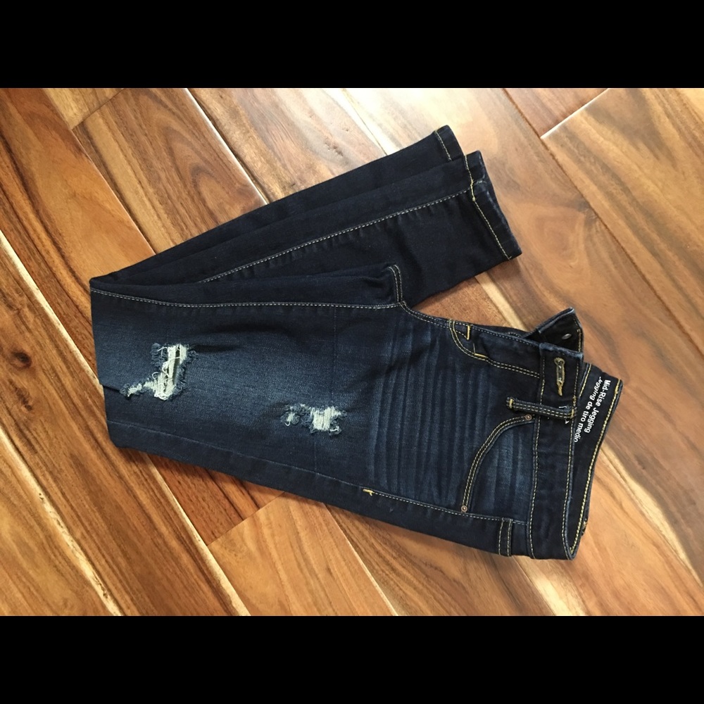 Mossimo dark wash and distressed Jean legging