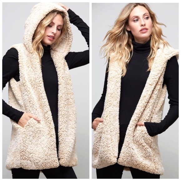 Adorable Sherpa style hooded vest - Picture 2 of 7