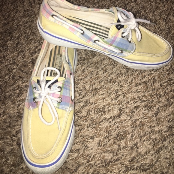 yellow sperrys