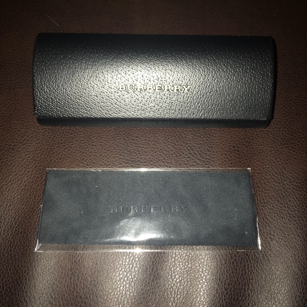 Burberry Sunglasses Case