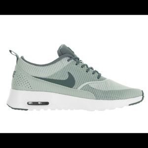 Nike Air Max Thea 8.5