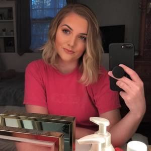 Meet your Posher, Arianna