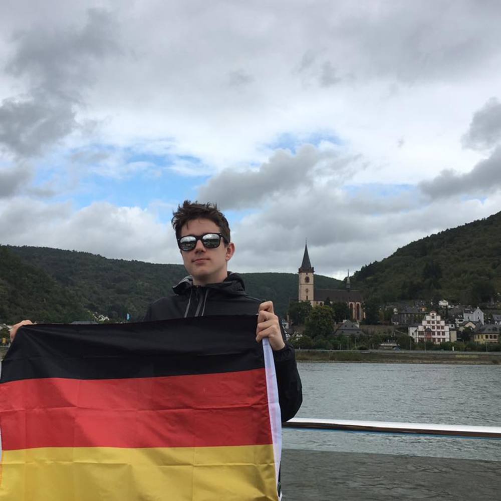 Meet your Posher, Tucker