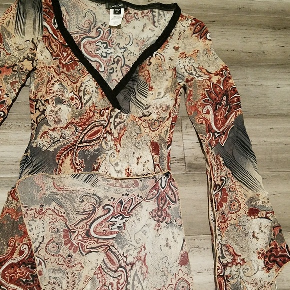 BEBE Long Sleeve Slit Blouse Size XS Mint - Picture 5 of 8