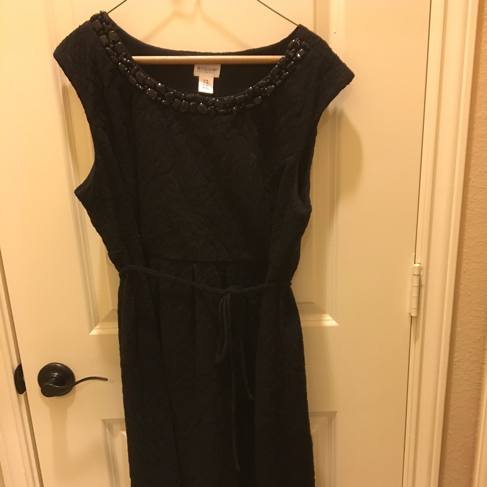 Black maternity dress