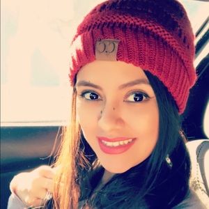 Meet your Posher, Iris