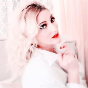 Meet your Posher, Melanie