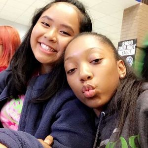 Meet your Posher, Maxine