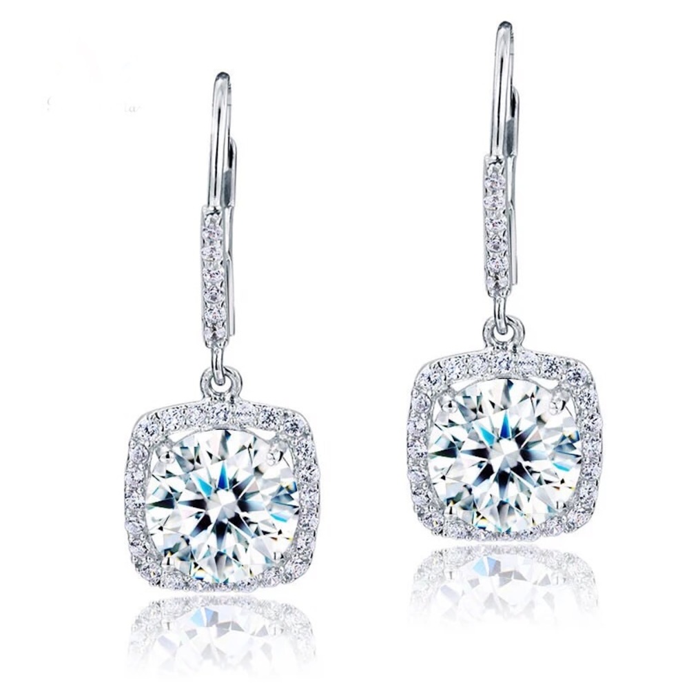 5 Ct VVS1 lab diamond 100%925 Silver Halo earrings