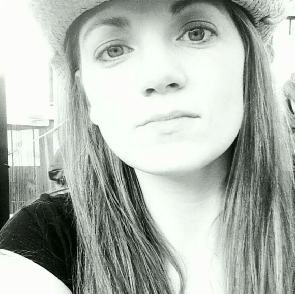 Meet your Posher, Kathleen - Picture 6 of 16