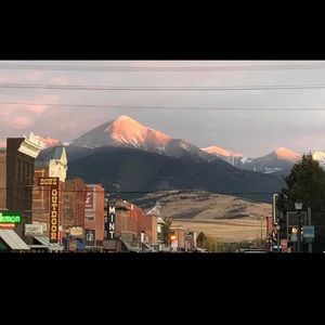 Meet your Posher, Dawn