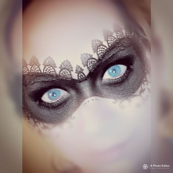 Meet your Posher, Jodi - Picture 1 of 1