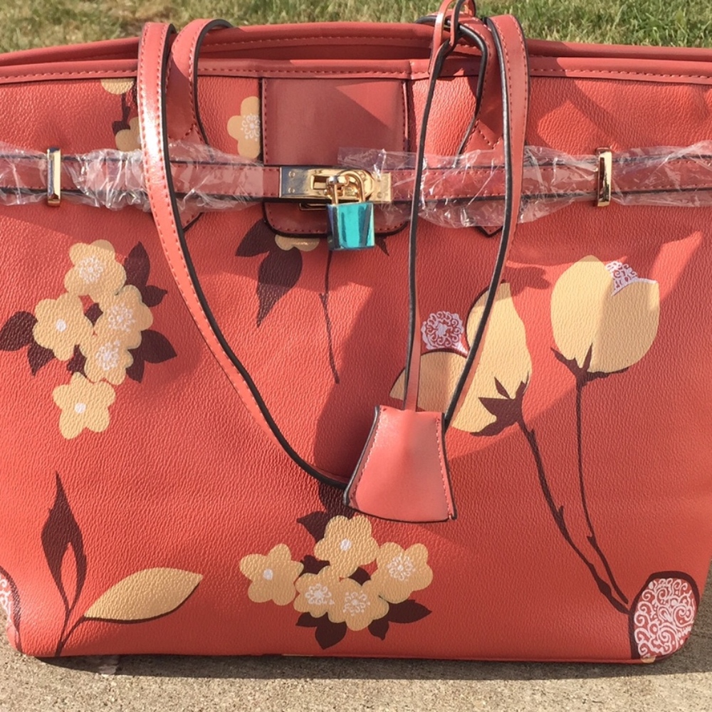 MELLOW WORLD PURSE