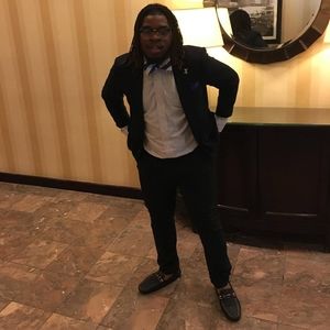 Meet your Posher, Donte
