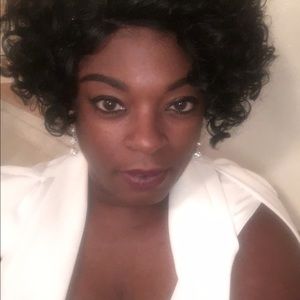 Meet your Posher, Carmen