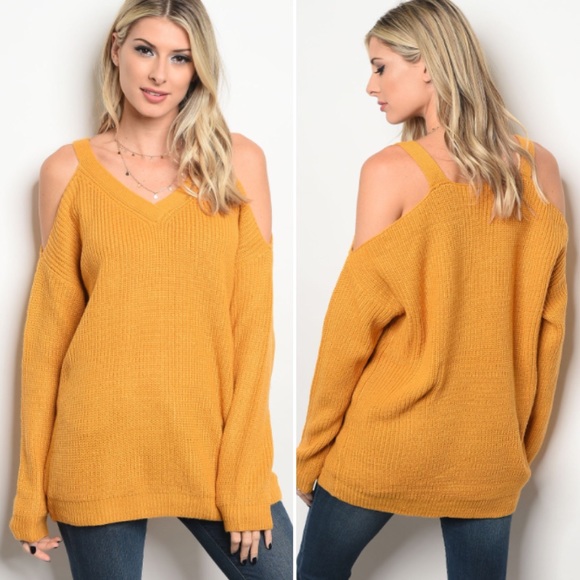 Last 1! M oversized Mustard cold shoulder sweater - Picture 3 of 6