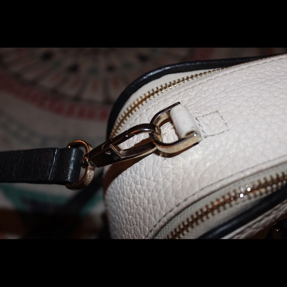 Barely Used Kate Spade Purse - Picture 4 of 8