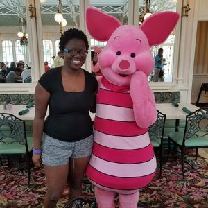 Meet your Posher, Miya