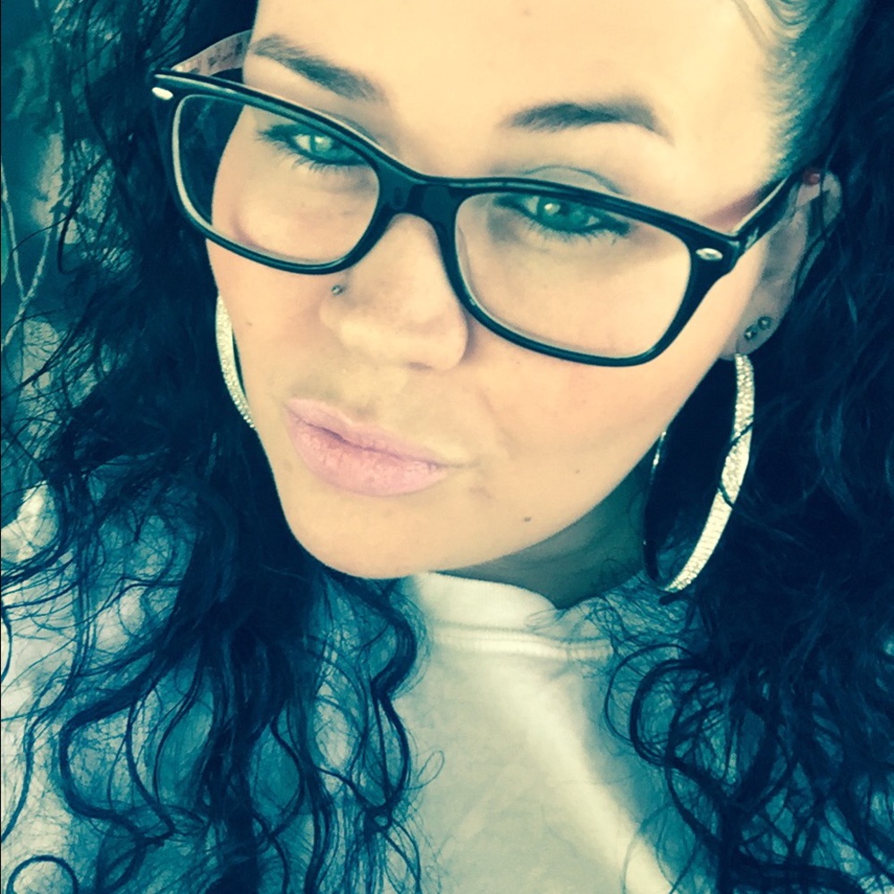 Meet your Posher, Ashli