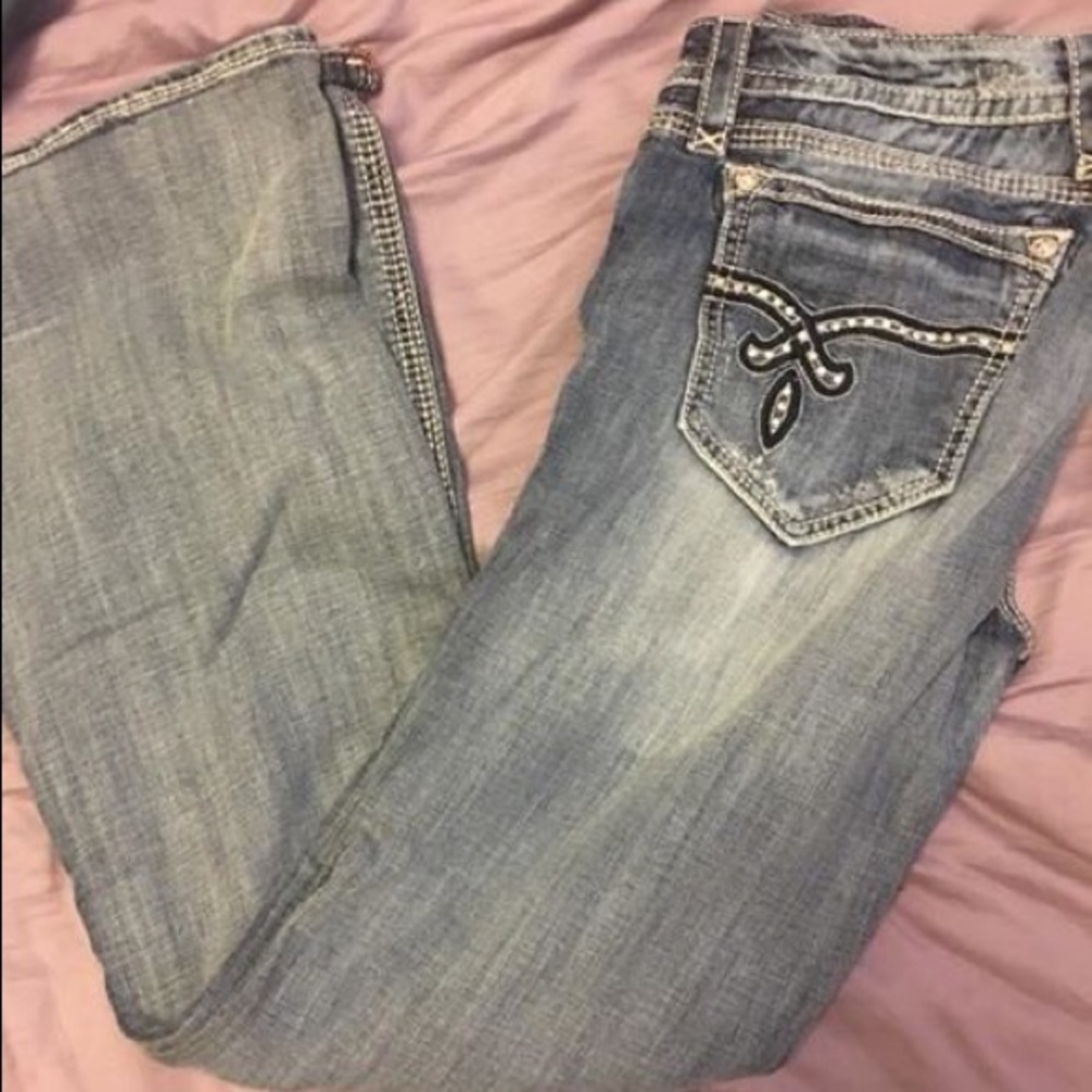 32 Rock Revival Cameron Flare