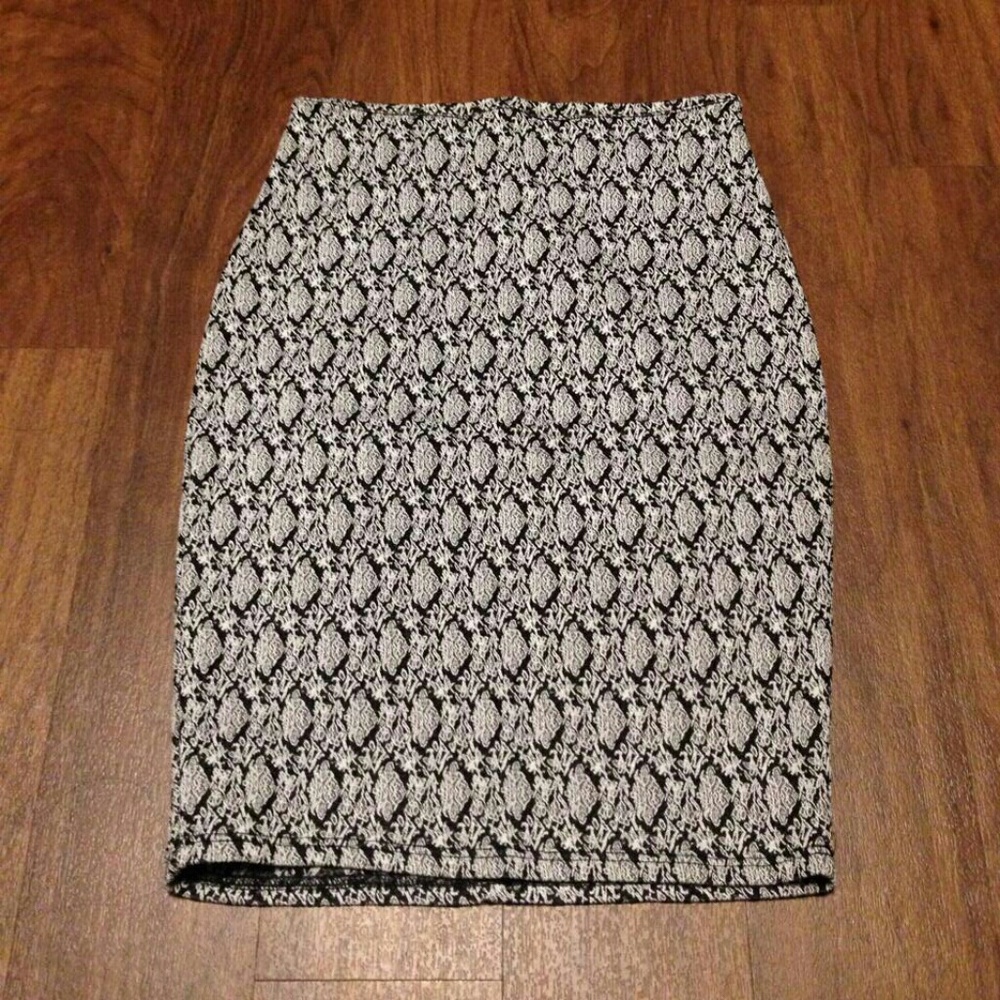 ☆☆SALE!! Pretty Tight Skirt 👗