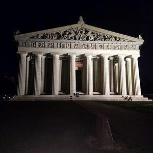 Meet your Posher, Cameron