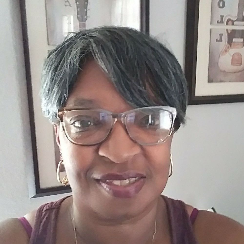 Meet your Posher, Marcia