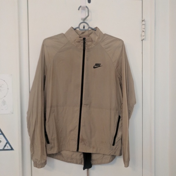 NIKE WINDBREAKER‼️ - Picture 2 of 2
