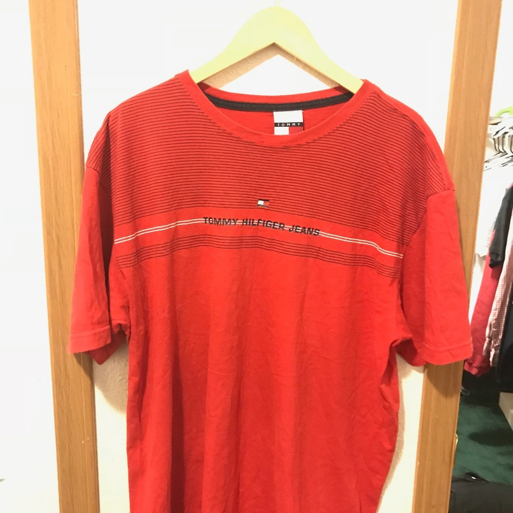 Vintage Tommy Hilfiger T-shirt