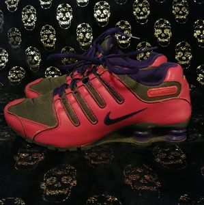 *Like New* Nike Shox