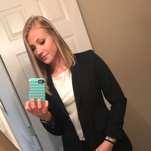 Meet your Posher, Steph