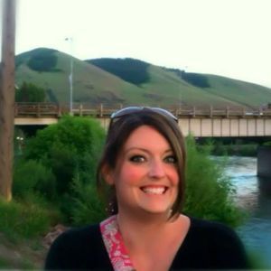 Meet your Posher, Adrienne