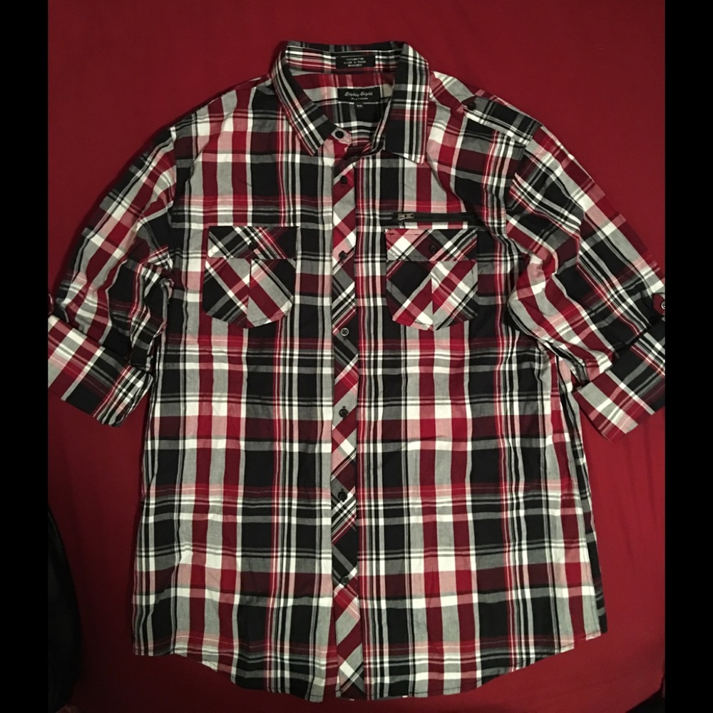 Men's XXL plaid button up shirt new without tags.