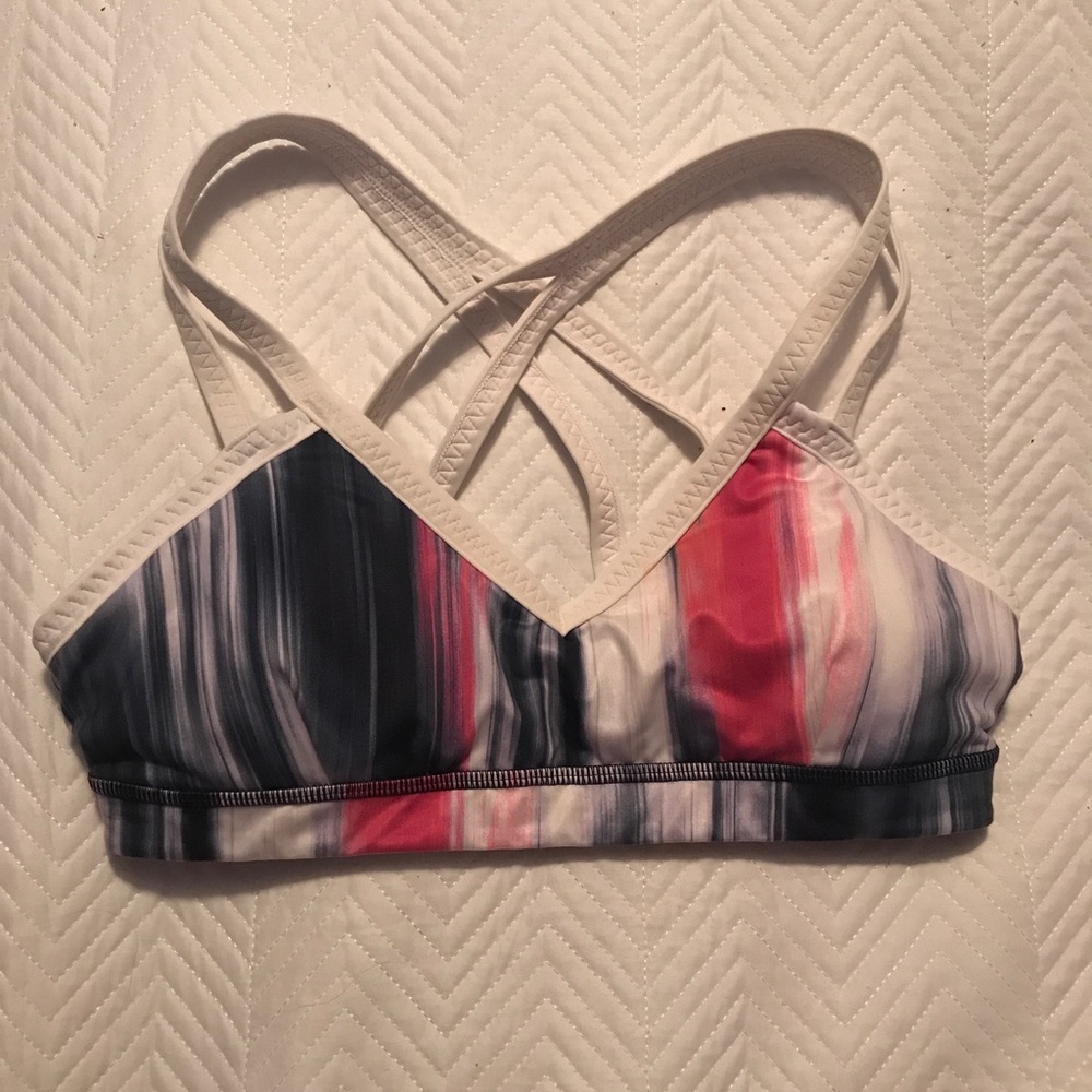 Lululemon sports bra